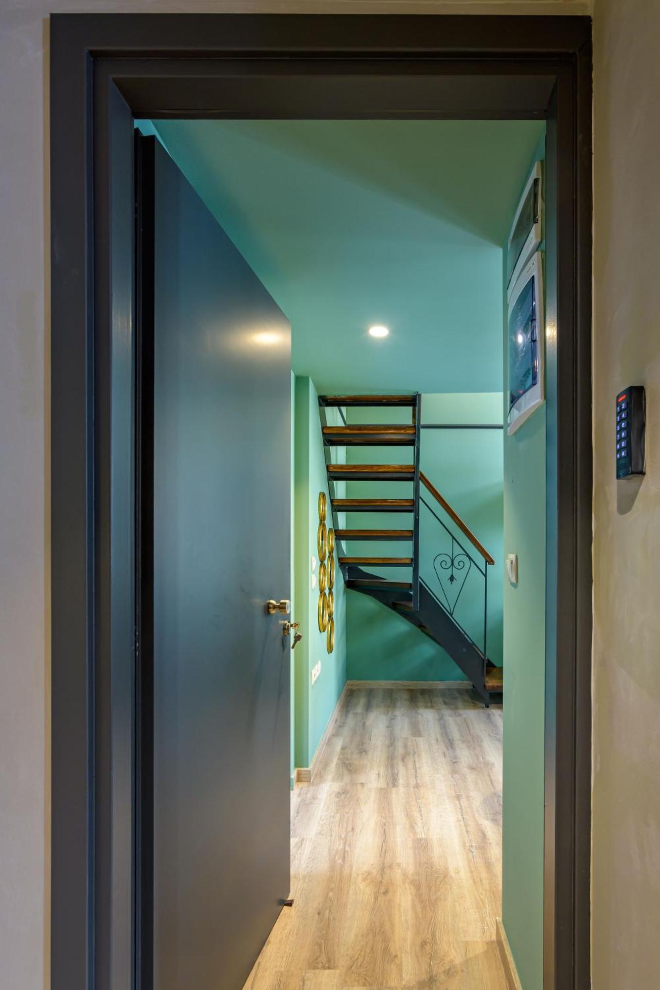 Urban Tales Aparthotel Athens Bilik gambar